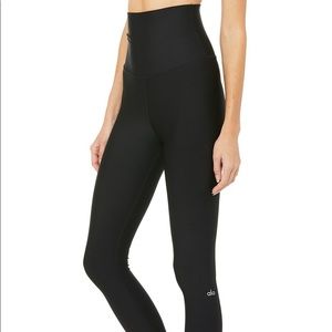 ALO Extreme High Waist Airlift Leggings